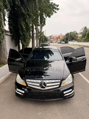 Mercedes-Benz C300 Luxury 4Matic Sedan AWD (3.5L 6cyl 7A) 2013 Black