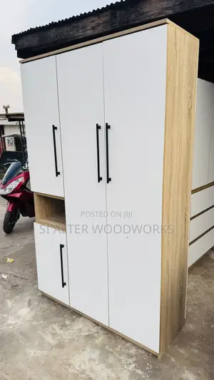 2in1 Foreign Wardrobe