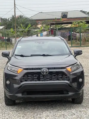 Toyota RAV4 2021 Gray