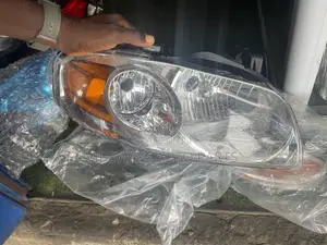 Nissan Sentra 2005-2007 Headlights Pair Brand New