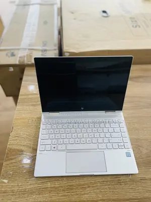 New Laptop HP Spectra 13 8GB Intel Core i7 SSD 256GB