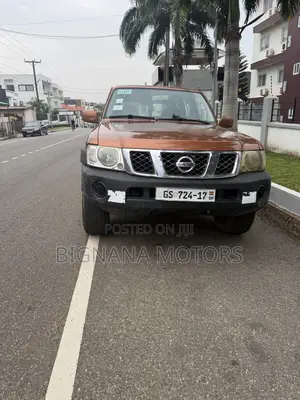 Nissan Patrol 3.0 GRX 2005 Brown