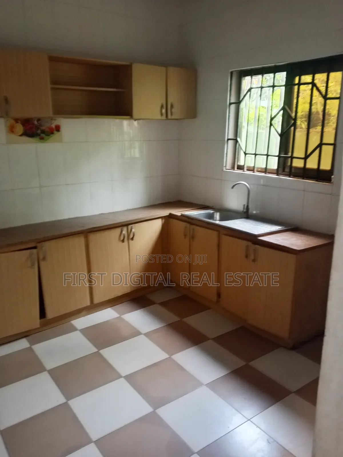 2bdrm House in First Digital Real, Ghana Link Area for rent