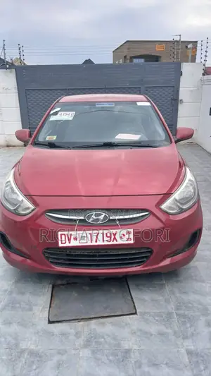 Hyundai Accent SE Hatchback 2017 Red