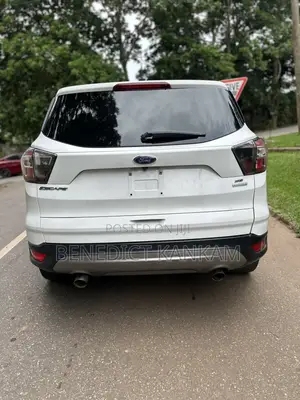 Ford Escape SE FWD 2016 White