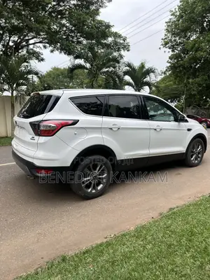 Ford Escape SE FWD 2016 White