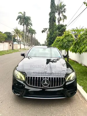 Mercedes-Benz E300 2018 Black