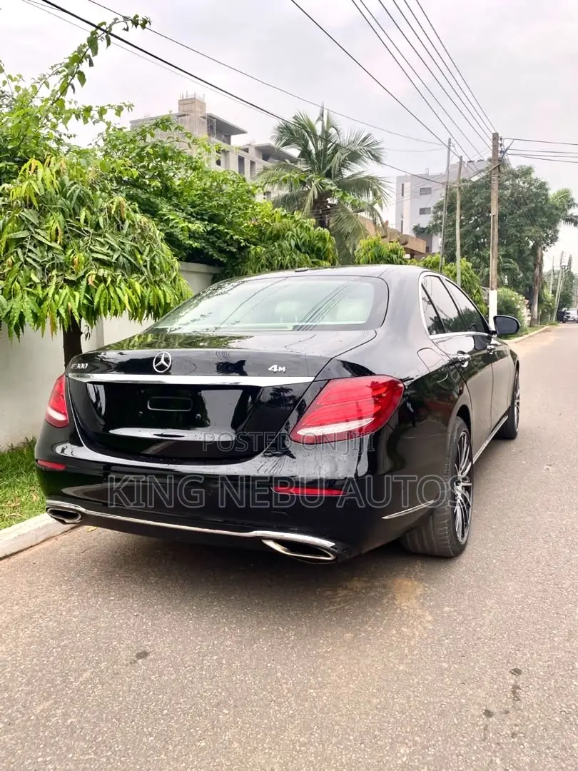 Mercedes-Benz E300 2018 Black