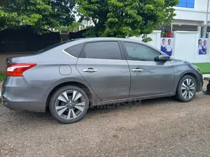 Nissan Sentra 2018 Gray
