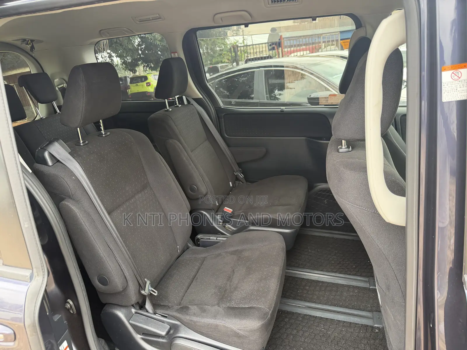 Toyota Voxy Hybrid ZS 2WD 7-Seater 2016 Black