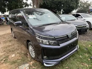 Toyota Voxy Hybrid ZS 2WD 7-Seater 2016 Black