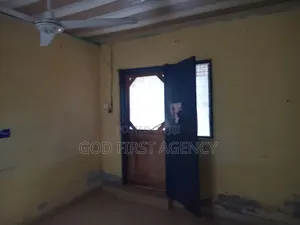 1bdrm Apartment in Tabora, Nyanmekye for rent