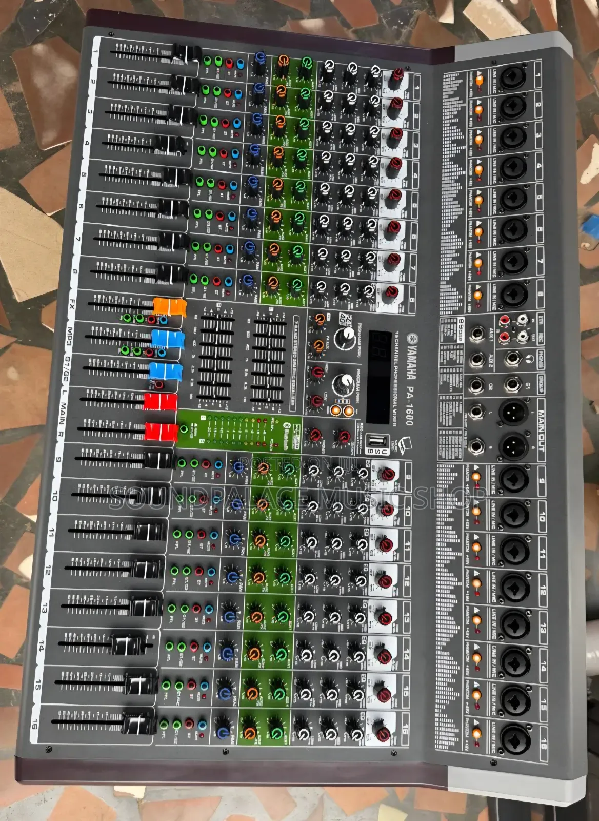 Yamaha PA-1600 16-Channel Professional Analog Audio Mixer