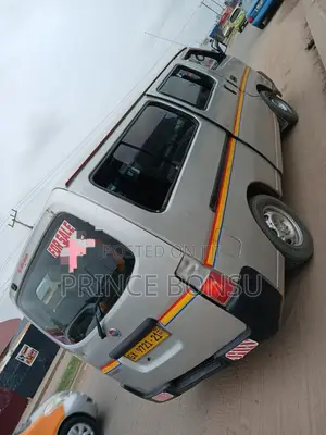 Nissan Caravan (Urvan) 2012 Silver