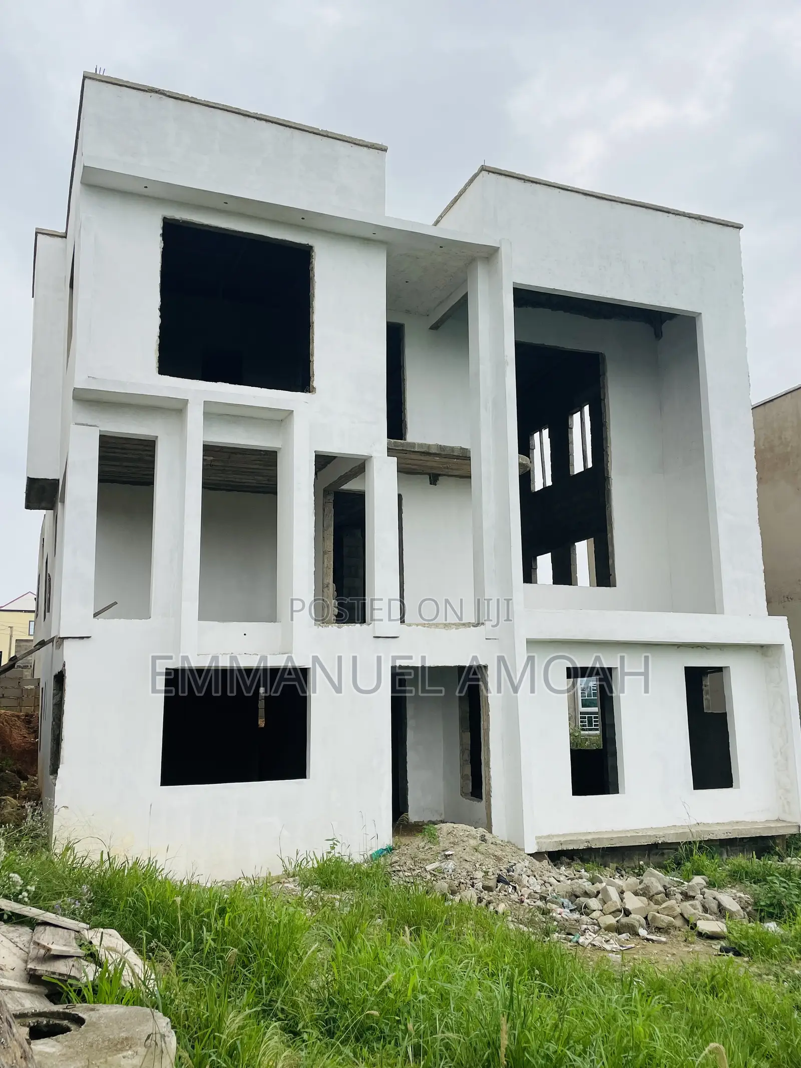 6bdrm House in Amoah, Shama Ahanta East Metropolitan for sale