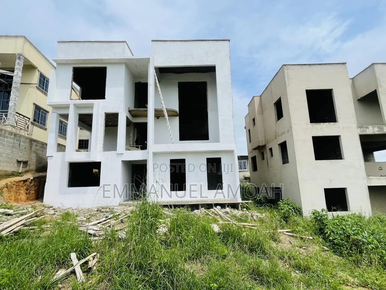 6bdrm House in Amoah, Shama Ahanta East Metropolitan for sale