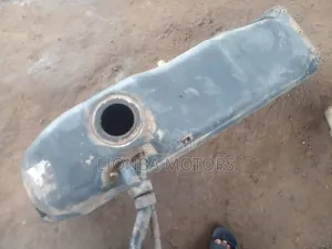 Nissan Hard Body 2015 Diesel Tank