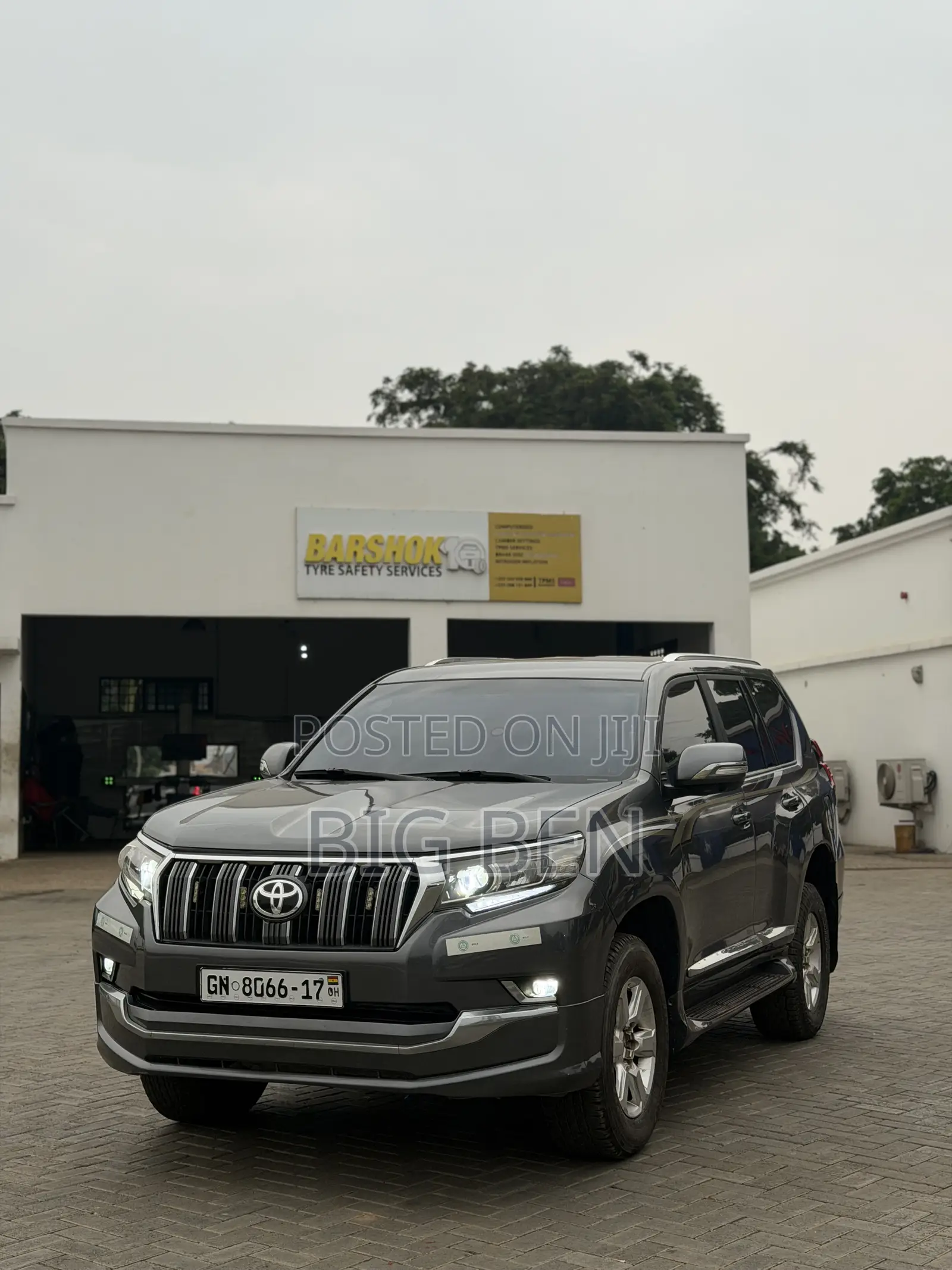 Toyota Land Cruiser Prado 4.0 2017 Gray
