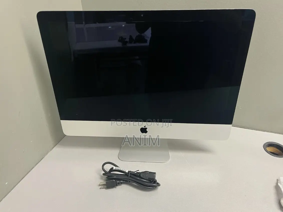 Desktop Computer Apple iMac 8GB Intel Core i5 SSD 512GB