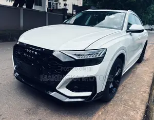 Audi Q8 Premium Plus 2024 White