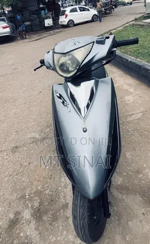 Suzuki GSX 125 2020 Gray