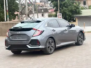 Honda Civic EX Hatchback 2018 Gray