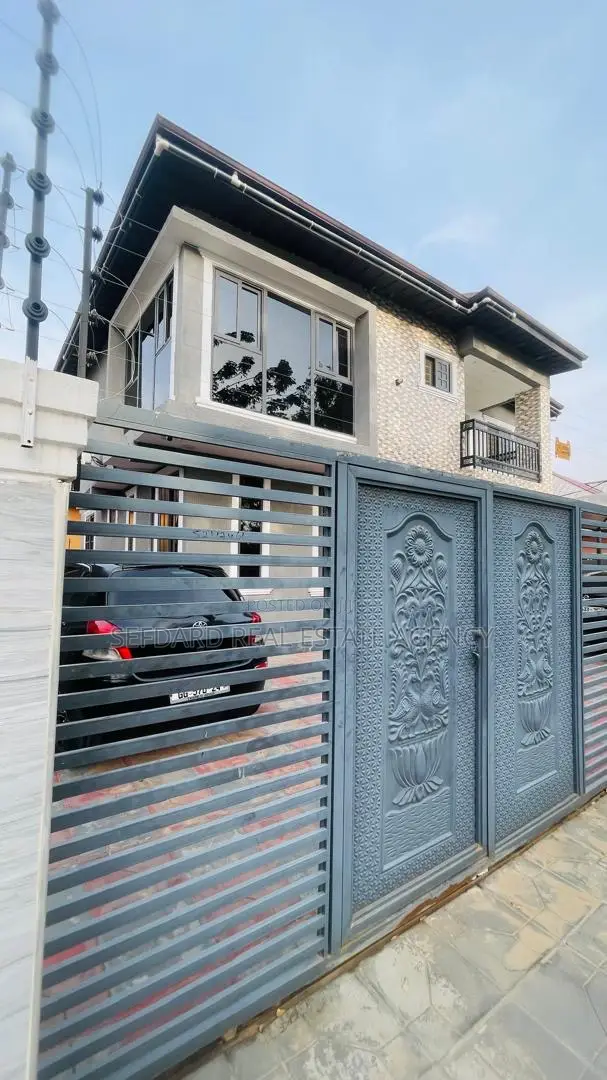4bdrm Duplex in Sefdard Properties, Amasaman for sale