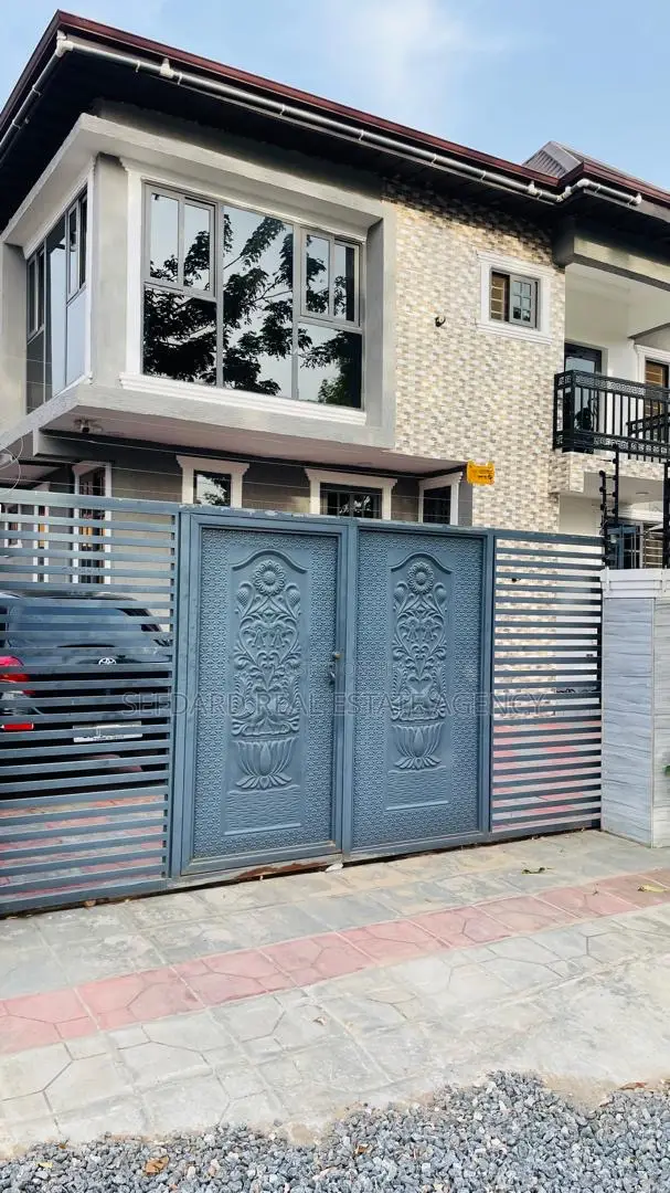 4bdrm Duplex in Sefdard Properties, Amasaman for sale