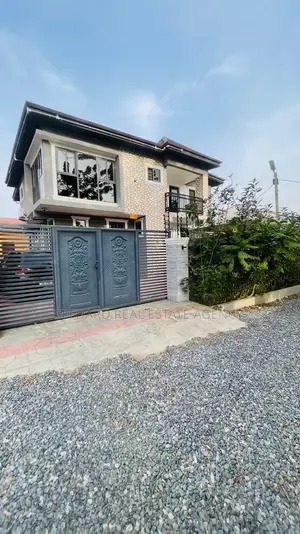 4bdrm Duplex in Sefdard Properties, Amasaman for sale