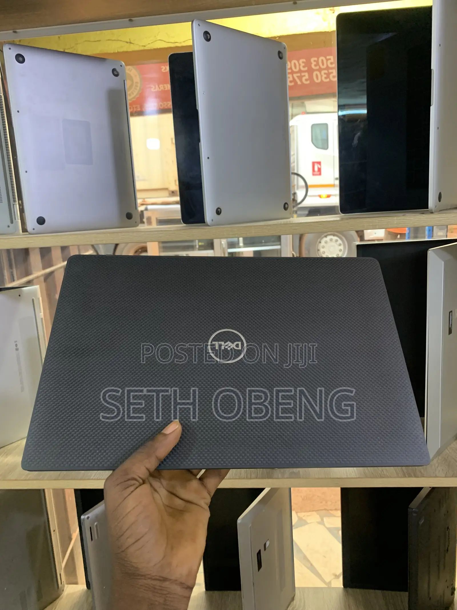 Laptop Dell Latitude 7400 8GB Intel Core i5 SSHD (Hybrid) 256GB