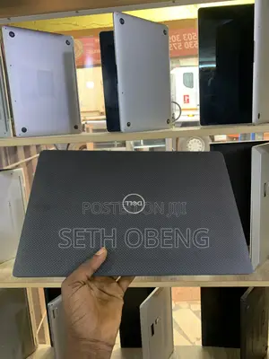 Laptop Dell Latitude 7400 8GB Intel Core i5 SSHD (Hybrid) 256GB