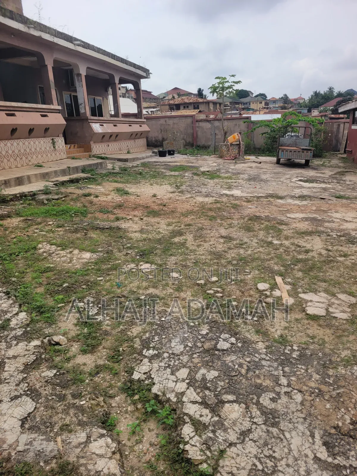 Land for Sale at Santa'si Near Zango