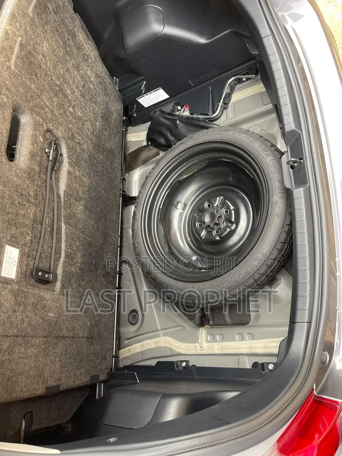 Toyota Vitz 2015 Gray