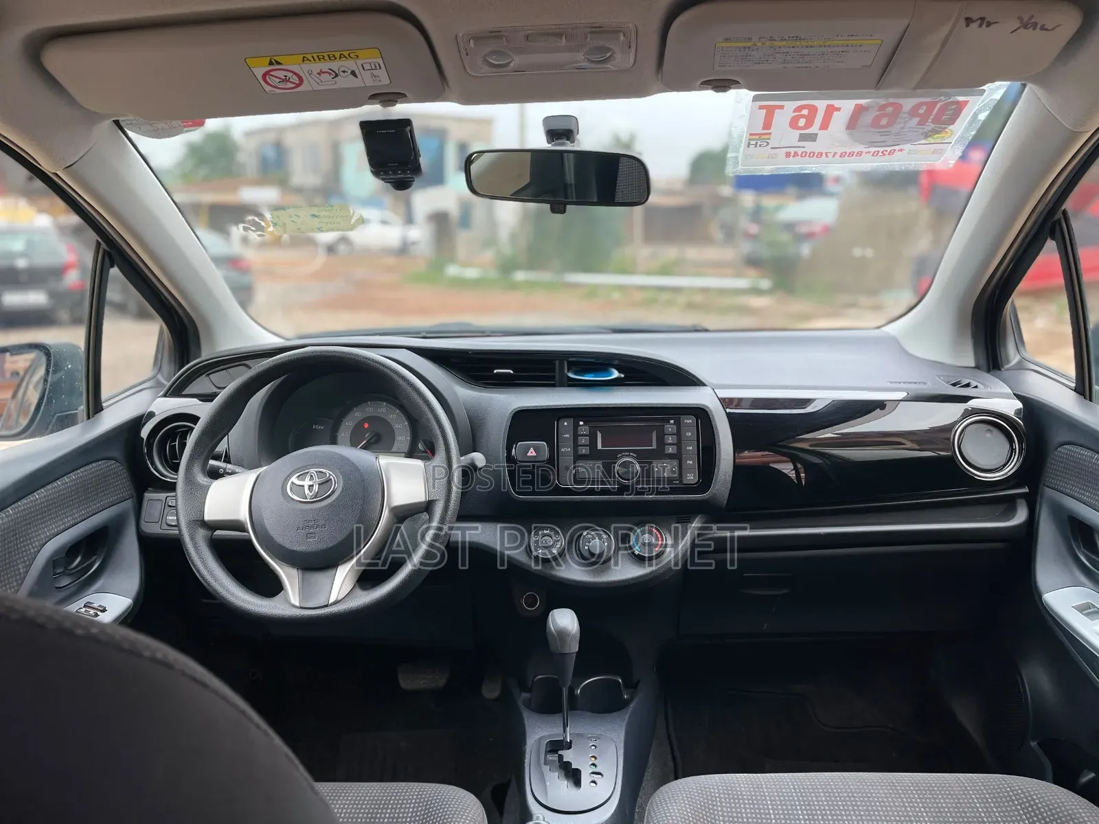 Toyota Vitz 2015 Gray