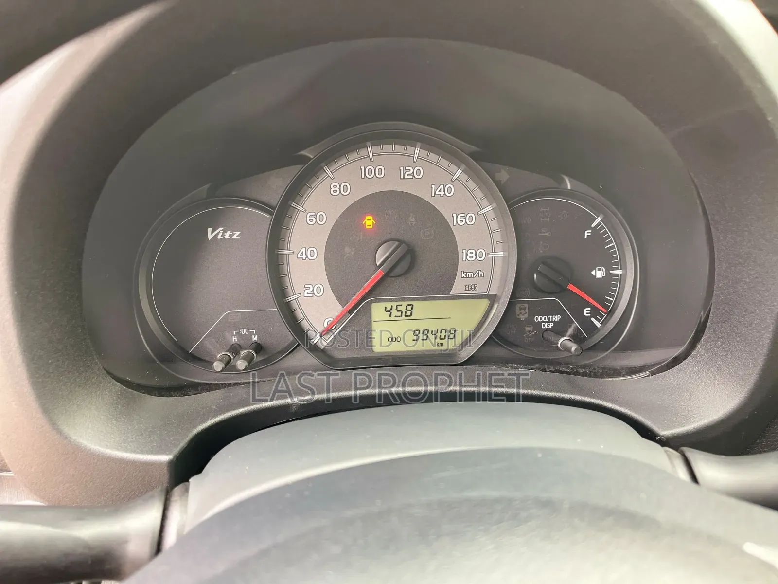 Toyota Vitz 2015 Gray