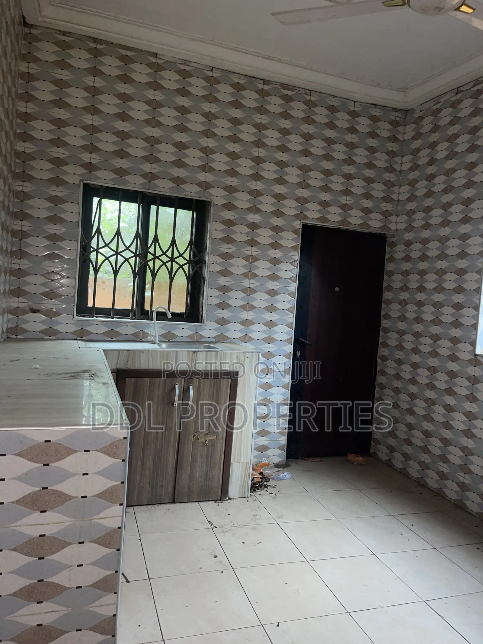 2bdrm Apartment in Ddl Properties, Amasaman for rent