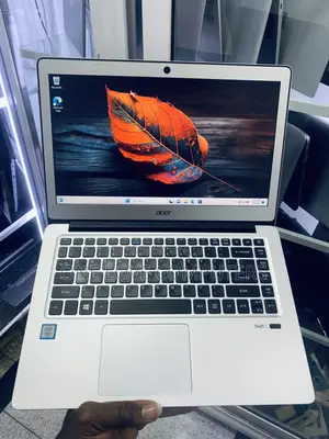 Laptop Acer Swift 14 8GB Intel Core i7 SSD 256GB