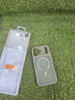 iPhone 17 Pro Max Frosted Gray Case