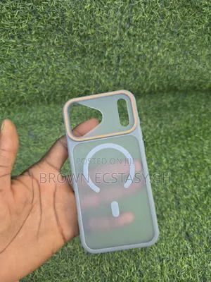 iPhone 17 Pro Max Frosted Gray Case