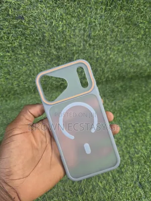 iPhone 17 Pro Max Frosted Gray Case