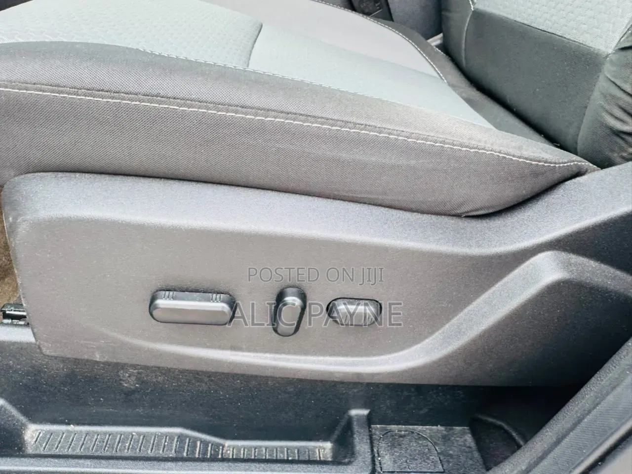Ford Escape SE 4x4 2019 White