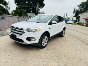 Ford Escape SE 4x4 2019 White