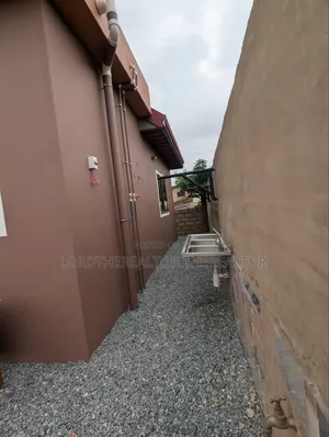 Mini Flat in Ofankor for rent