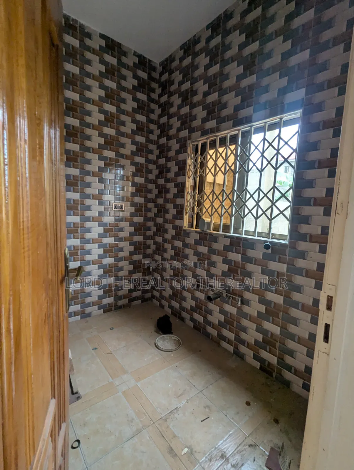 Mini Flat in Ofankor for rent