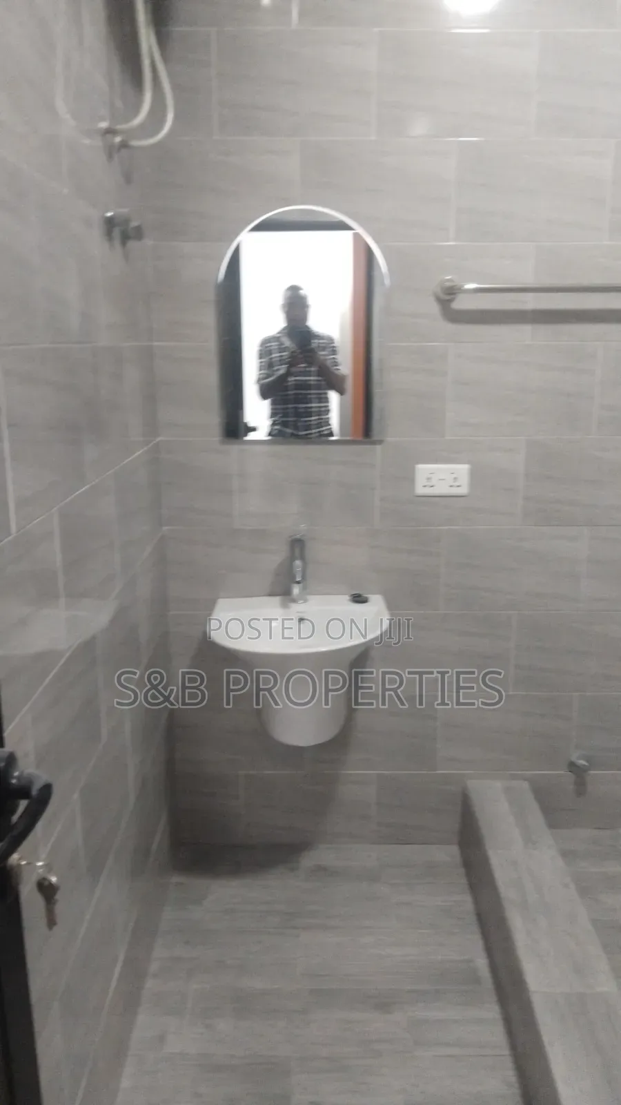 2bdrm Apartment in Kwabenya for rent