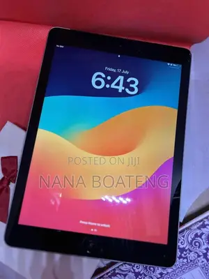 Apple iPad 9.7 32 GB Silver
