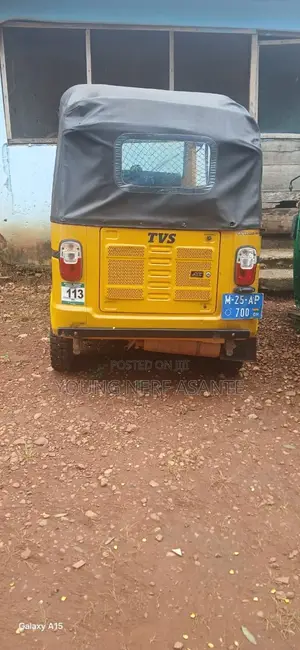TVS King Deluxe Plus iTouch Start 2025 Yellow