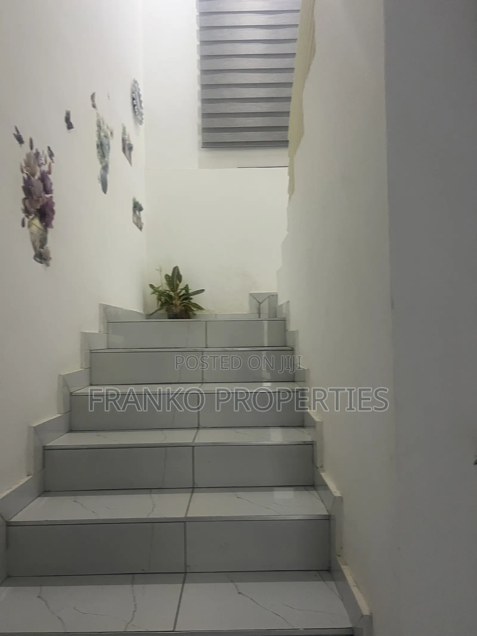 2bdrm House in Franko Properties, School Junction for sale