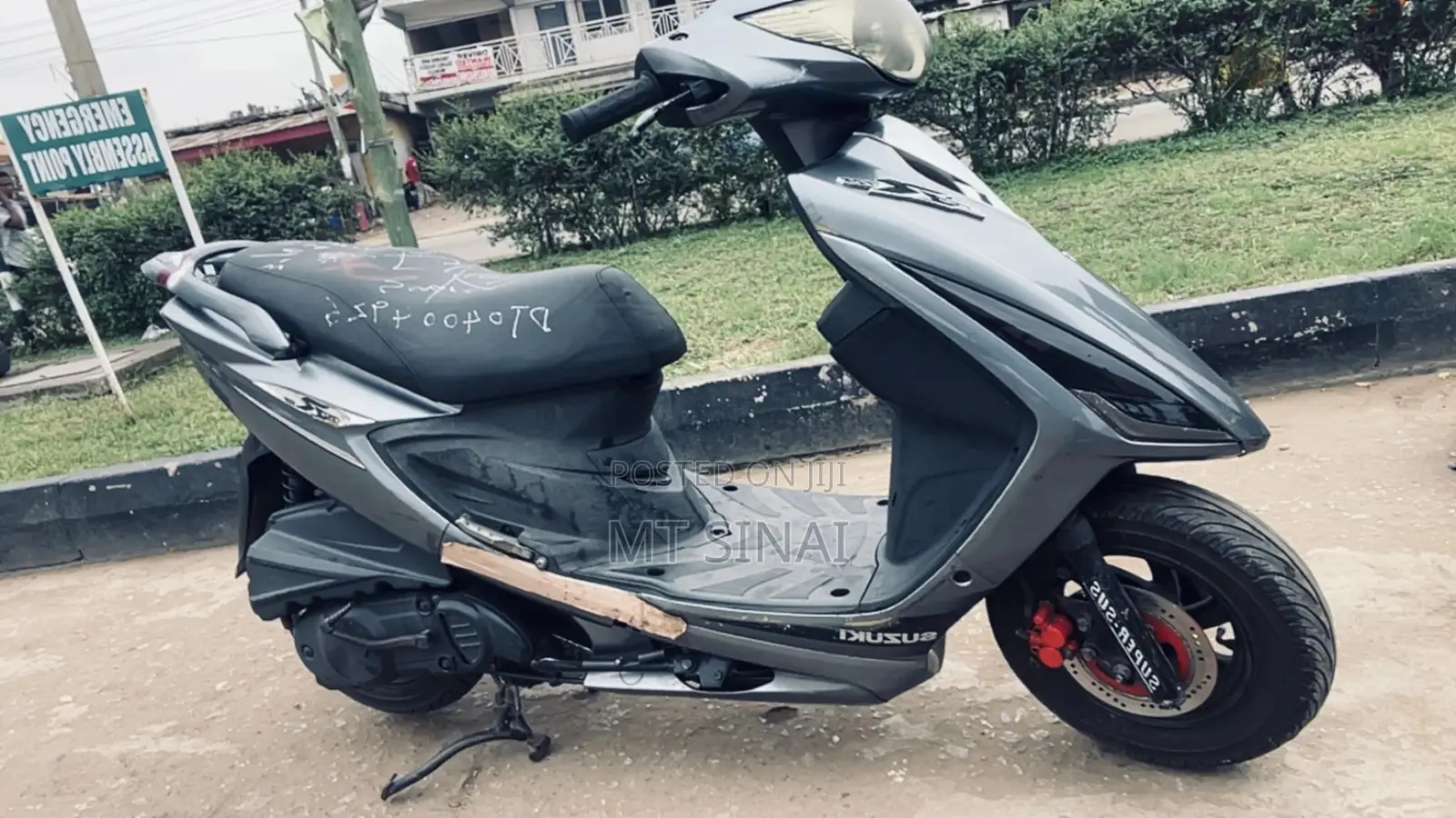 Suzuki GSX 125 2020 Gray