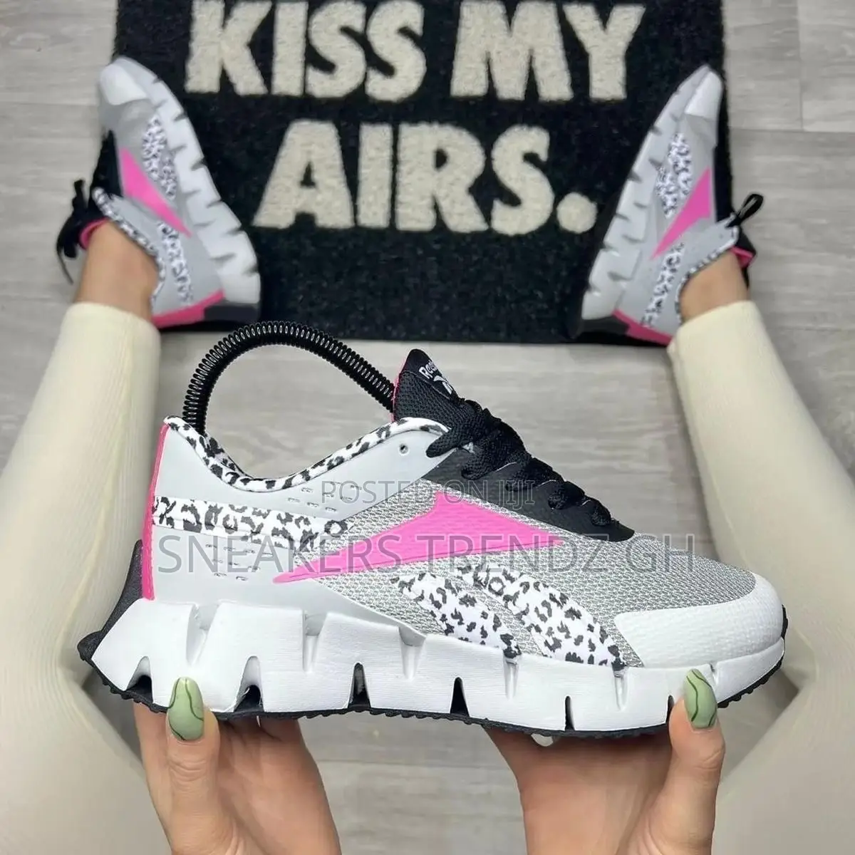 Reebok Sneakers